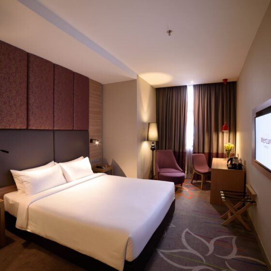 Treat Your Mom to a Staycation This Mother's Day - Life is Ohsem